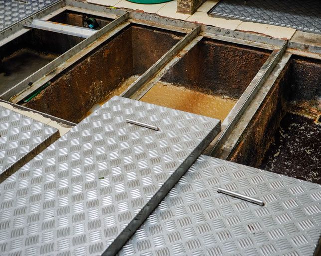 Dirty grease trap sections